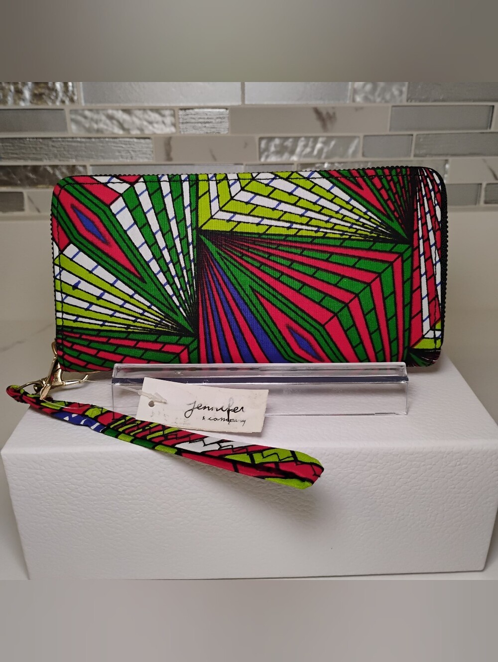 NWT Ziparound Wallet w/Wristlet Strap GHW - Green Multi-Color Geometric